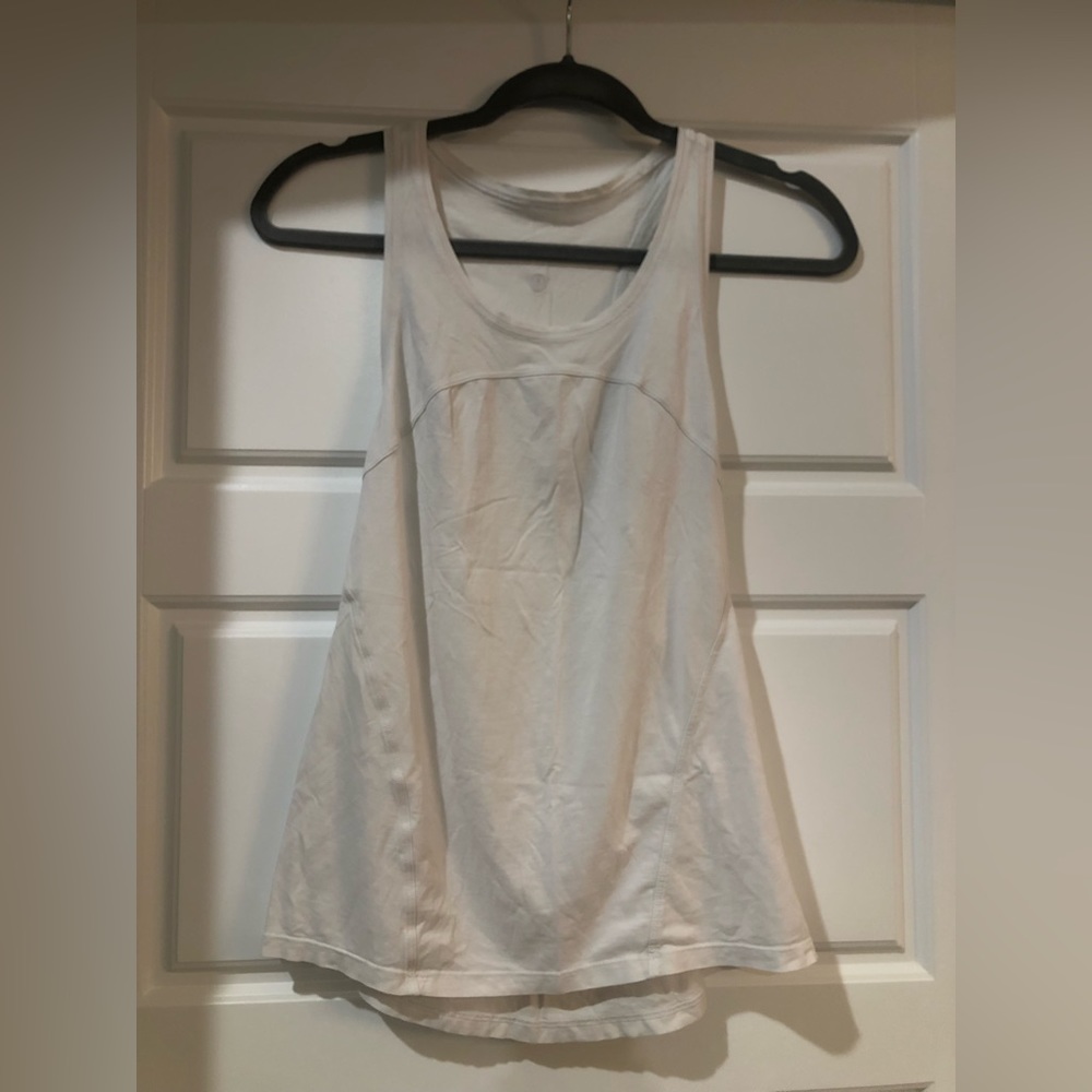 Quick bundle of tanks & long sleeve lulu for review